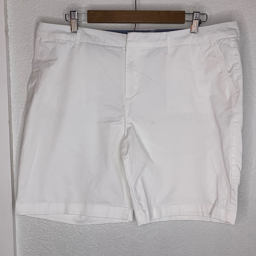 Tommy Hilfiger White Chino Shorts Size 14 Stretch Preppy Golf Coastal Resort